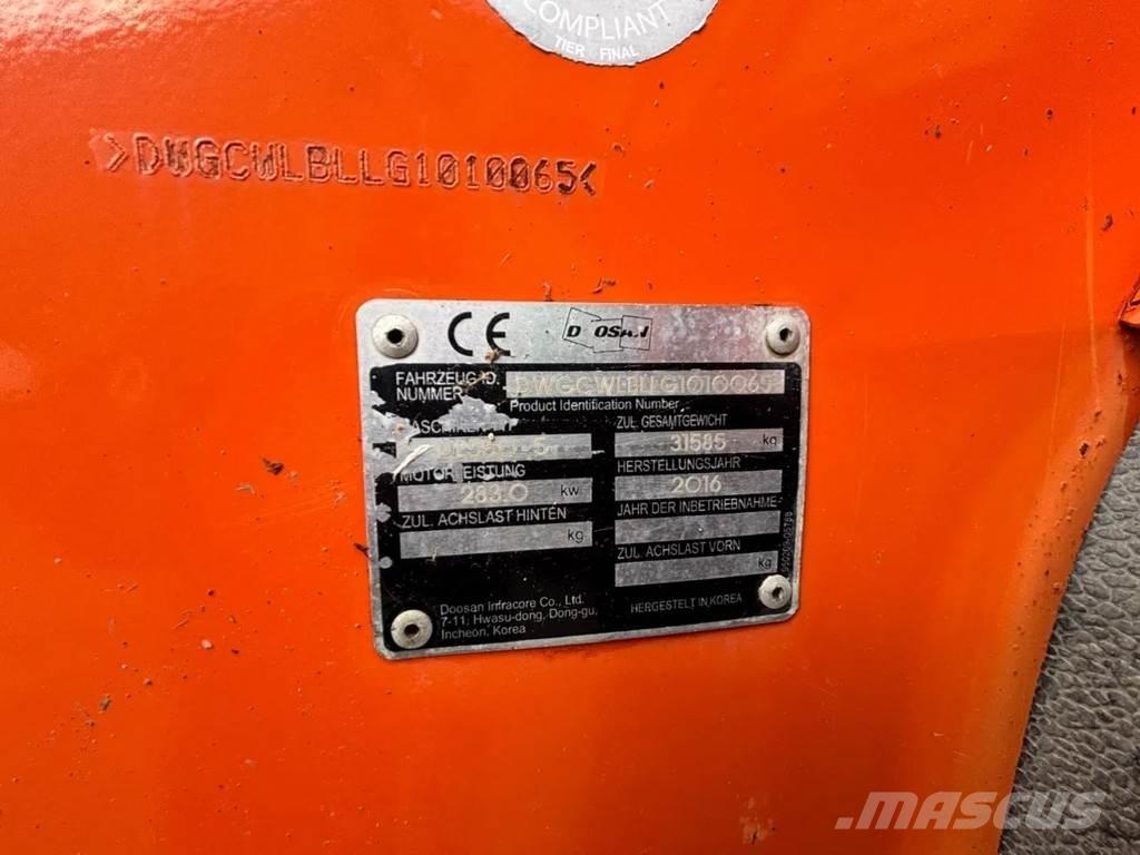 Doosan DL550 لوادر بعجل
