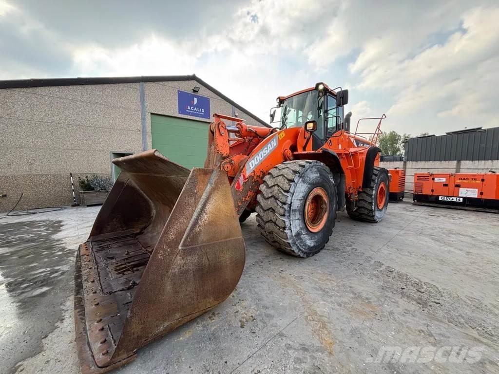 Doosan DL550 لوادر بعجل