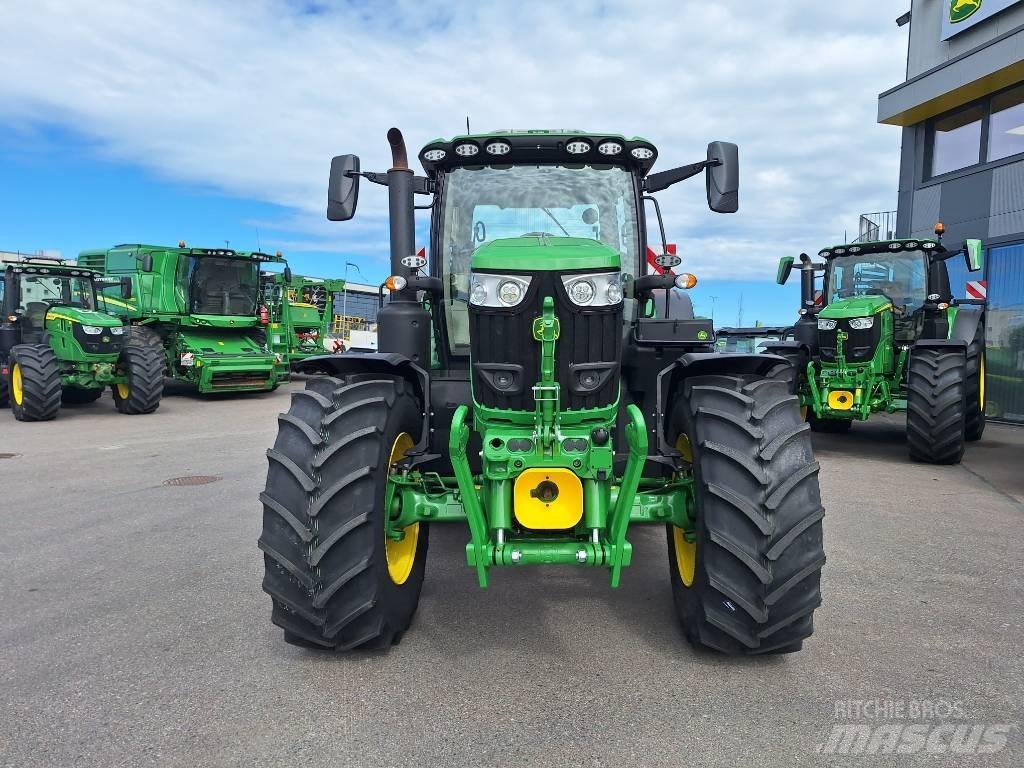 John Deere 6R 175 الجرارات