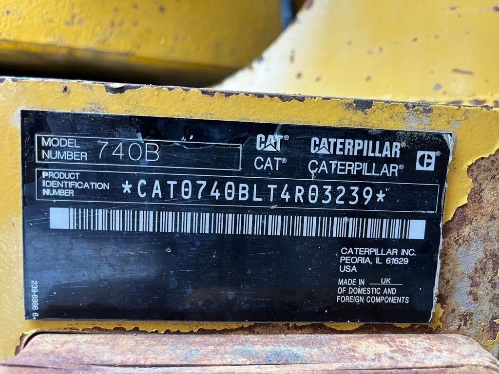 CAT 740B ساحبات مفصلية