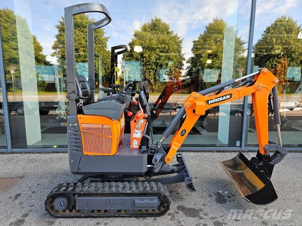 Doosan DX 10 Z حفارات صغيرة أقل من 7 طن (حفارات صغيرة)