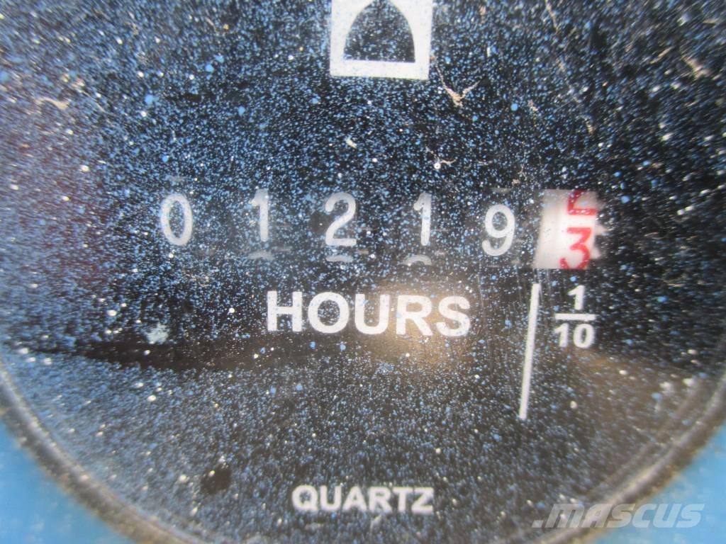 Genie GS 3246 رافعات مقصية الشكل