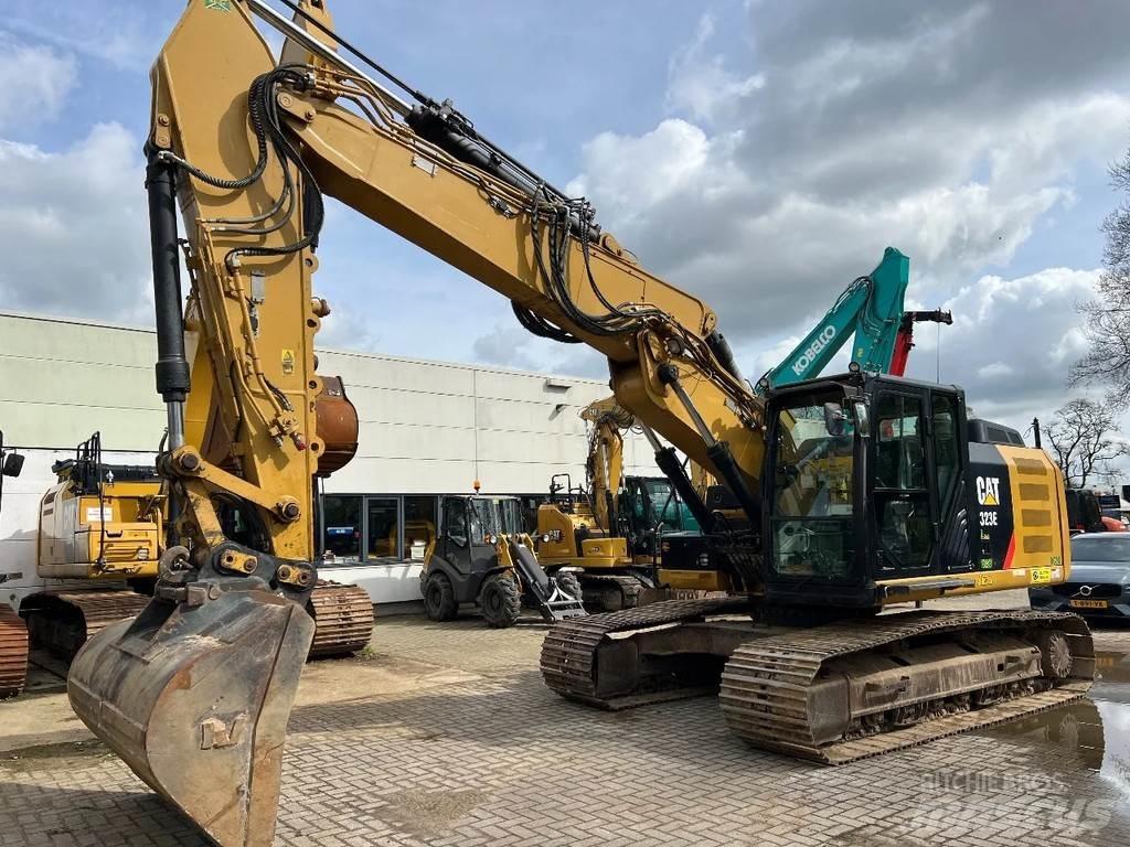 CAT 323E حفارات زحافة