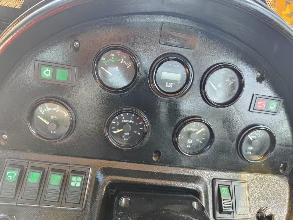 CAT 966 H لوادر بعجل