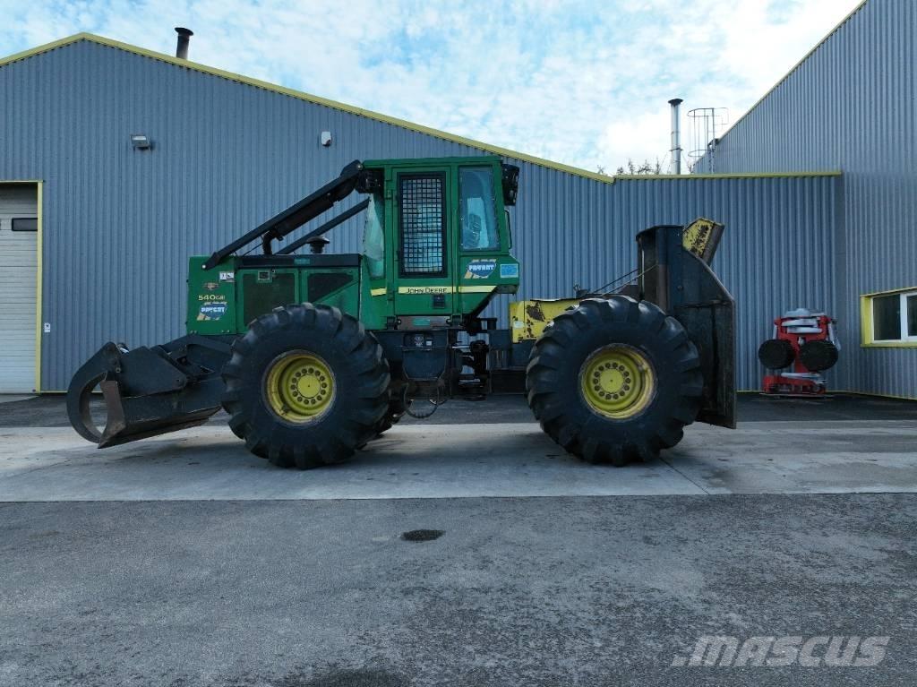 John Deere 540 G III ساحبات الأشجار