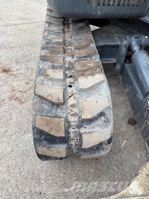 Doosan DX 85 R-3 حفارات وسط 7 طن - 12 طن