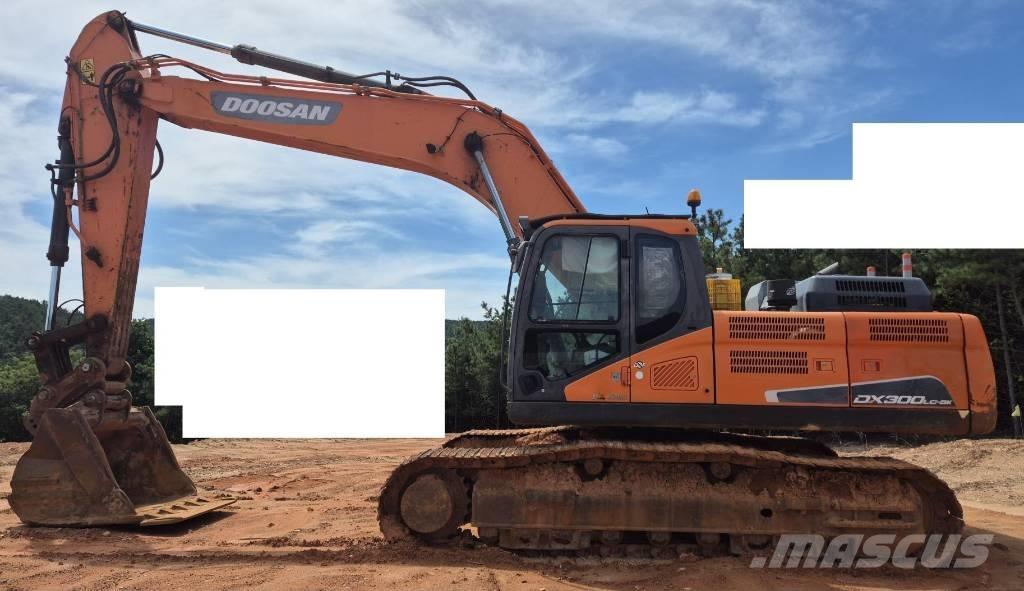 Doosan DX 300 LC-5 حفارات زحافة