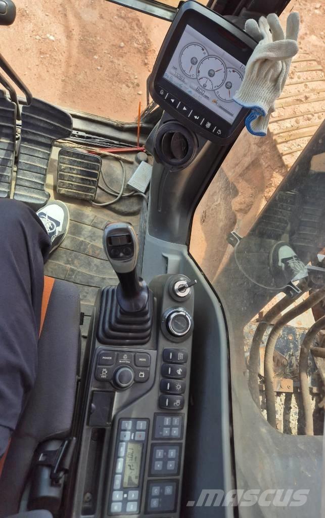 Doosan DX 300 LC-5 حفارات زحافة