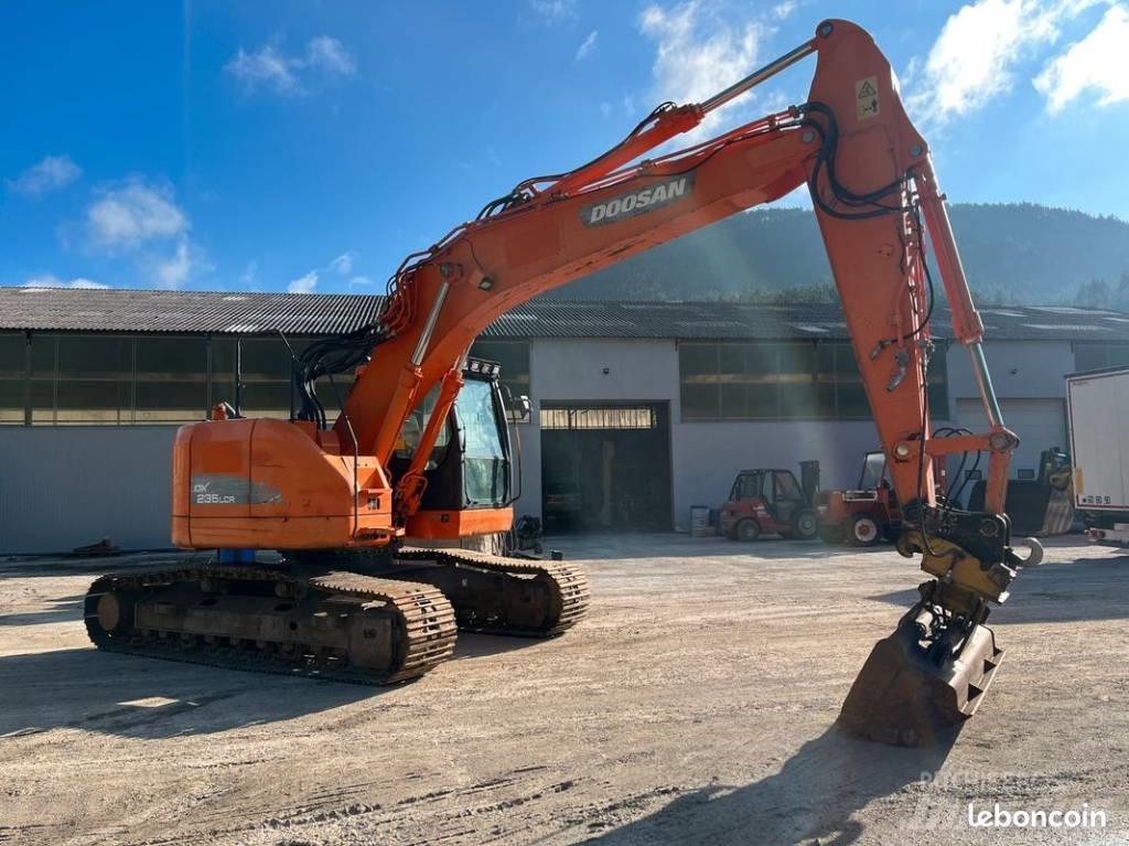 Doosan DX 235 LCR حفارات زحافة