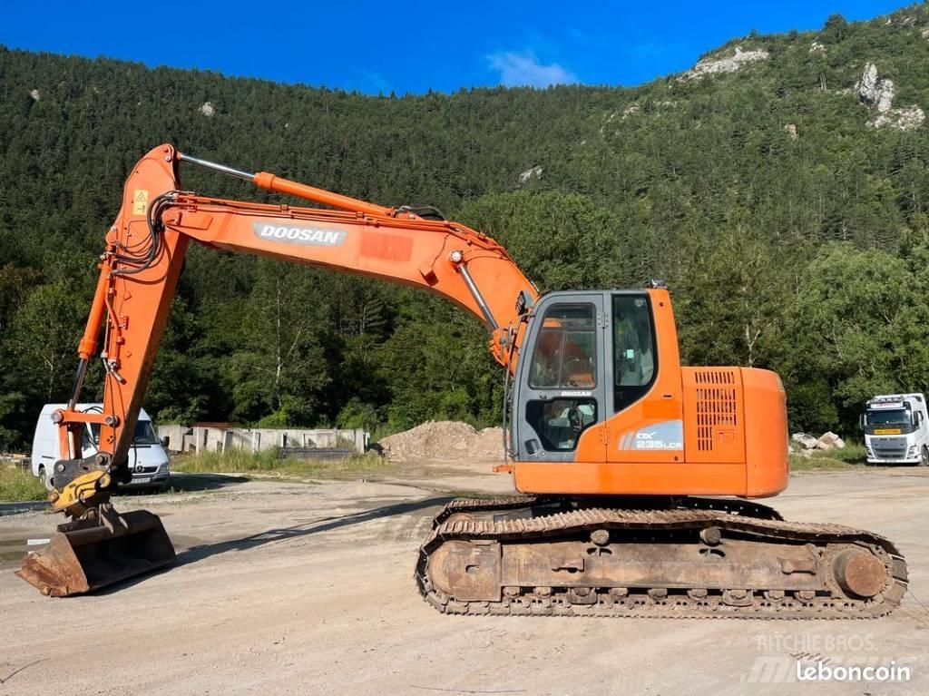 Doosan DX 235 LCR حفارات زحافة