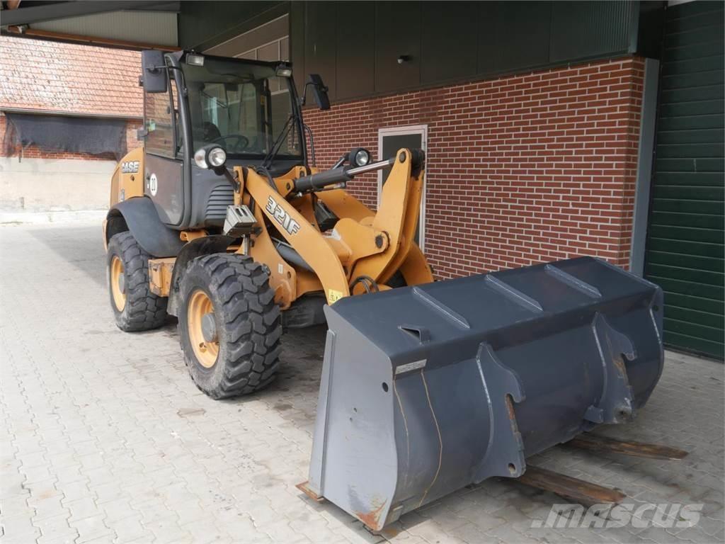 Case IH 321 F لوادر بعجل