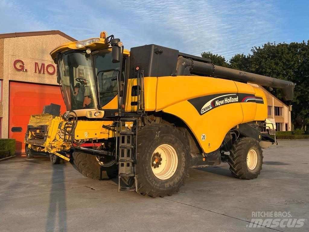 New Holland CX 880 حصادات