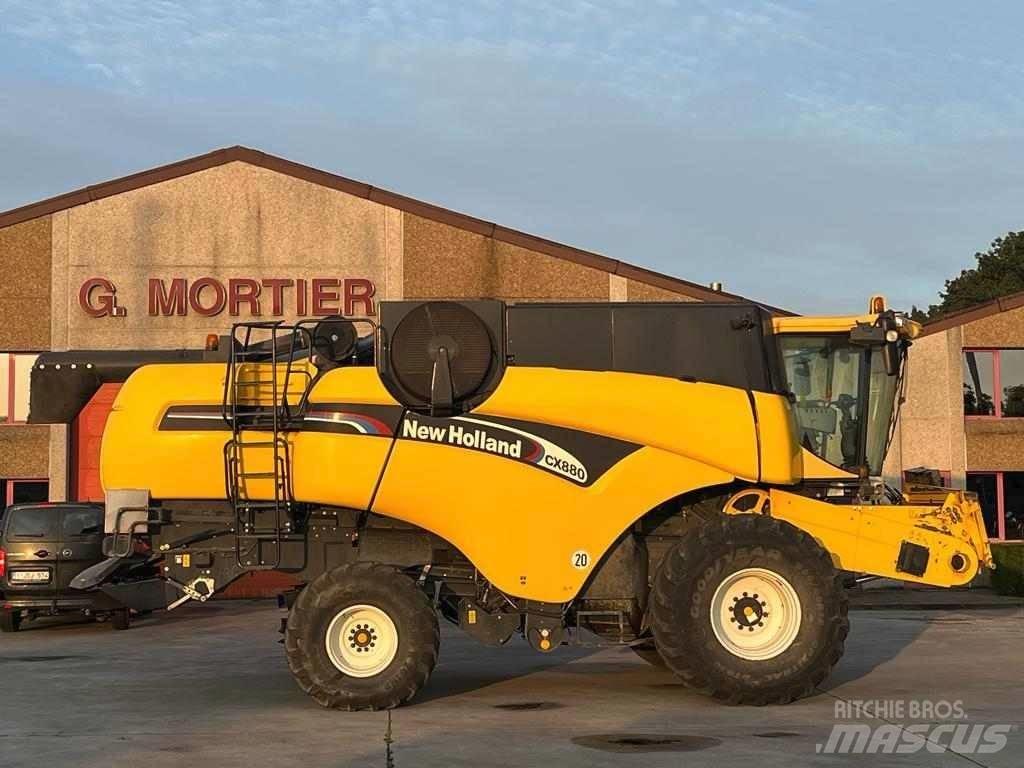New Holland CX 880 حصادات