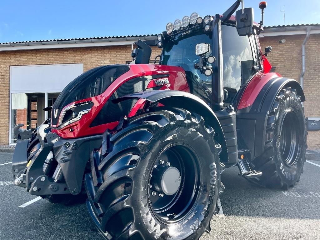 Valtra T235 S Tractors