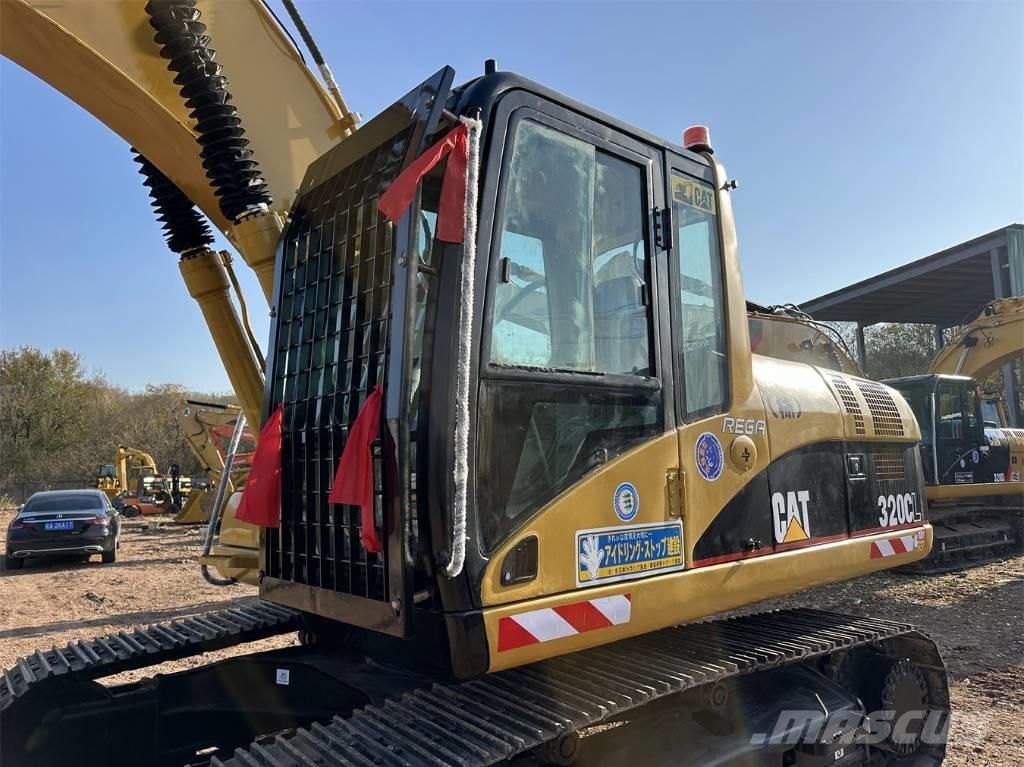CAT 320 C L حفارات زحافة