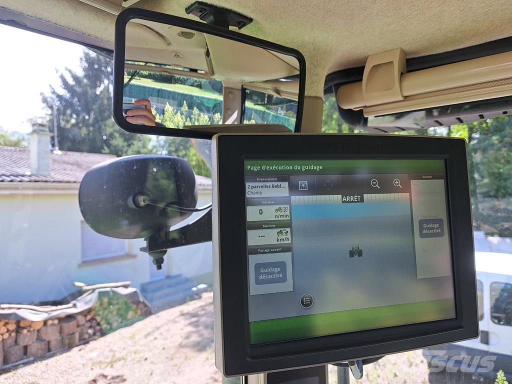 John Deere 7270R الجرارات