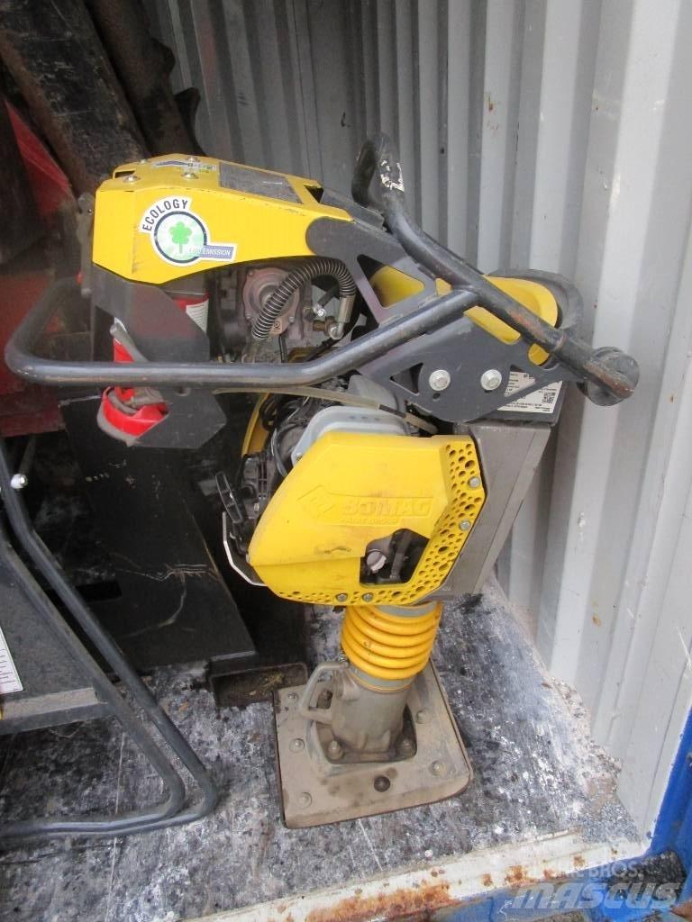 Bomag BT 60 G  65 دكاكات أفقية