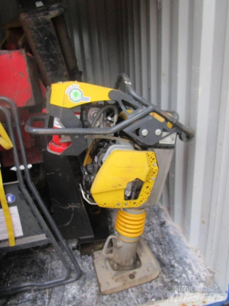 Bomag BT 60 G  65 دكاكات أفقية