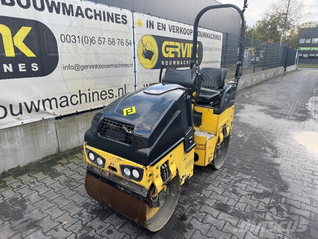 Bomag BW 80 AD-5 مداحل ثنائية الاسطوانة