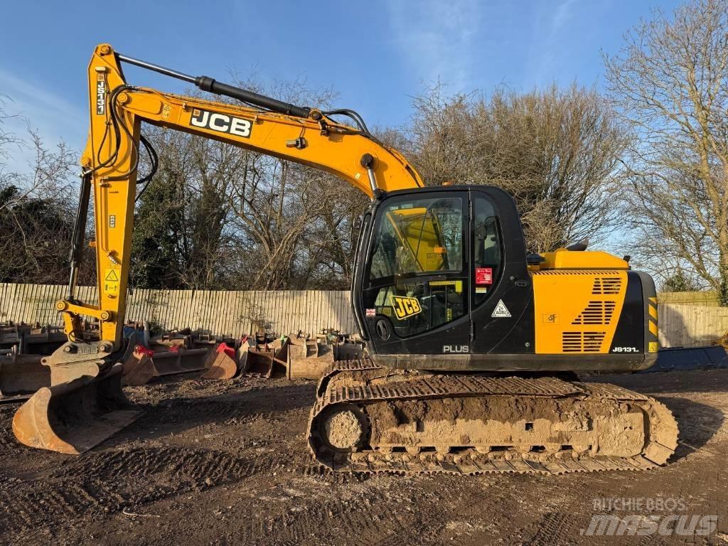 JCB JS131LC+T4F حفارات زحافة