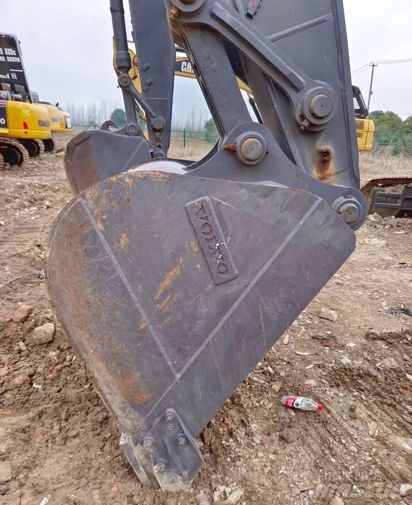 Volvo EC290 حفارات زحافة