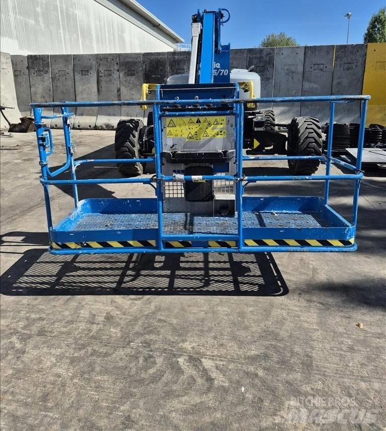Genie ZX 135/70 رافعات سلة مفصلية