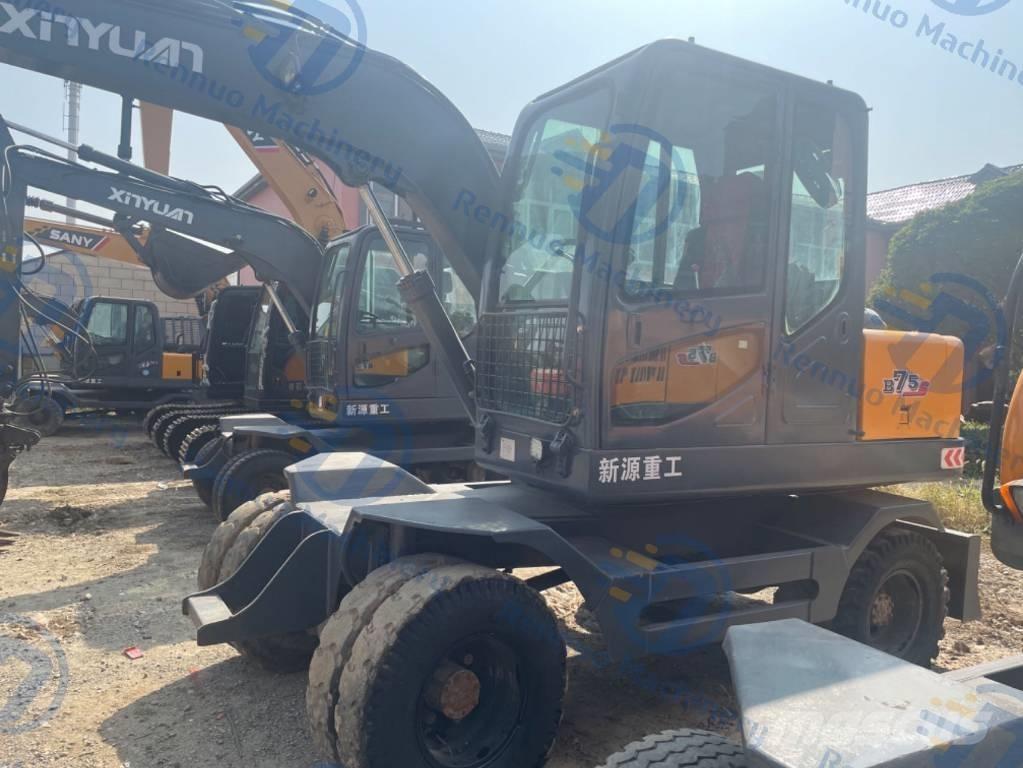 Xinyuan XYB75 حفارات بعجل