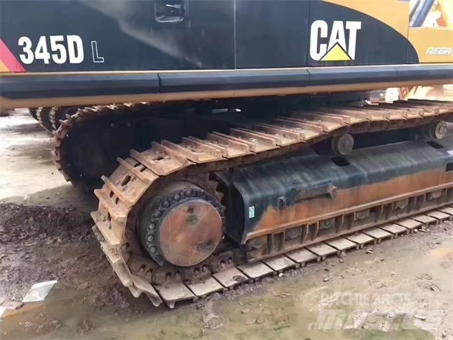 CAT 345 D L حفارات زحافة