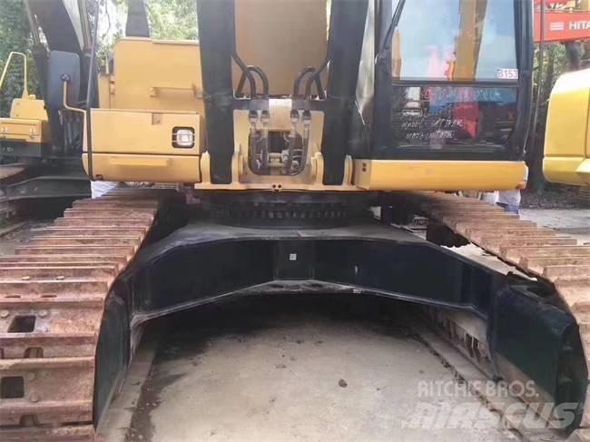 CAT 345 D L حفارات زحافة