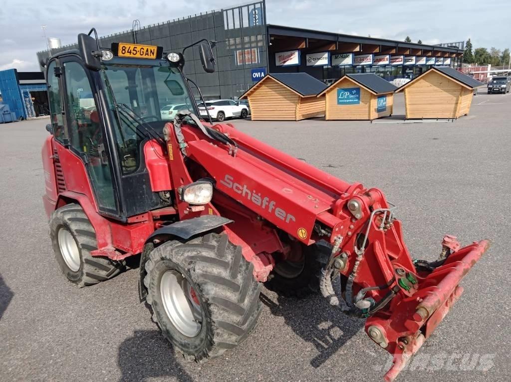 Schäffer 4580 T لوادر صغيرة