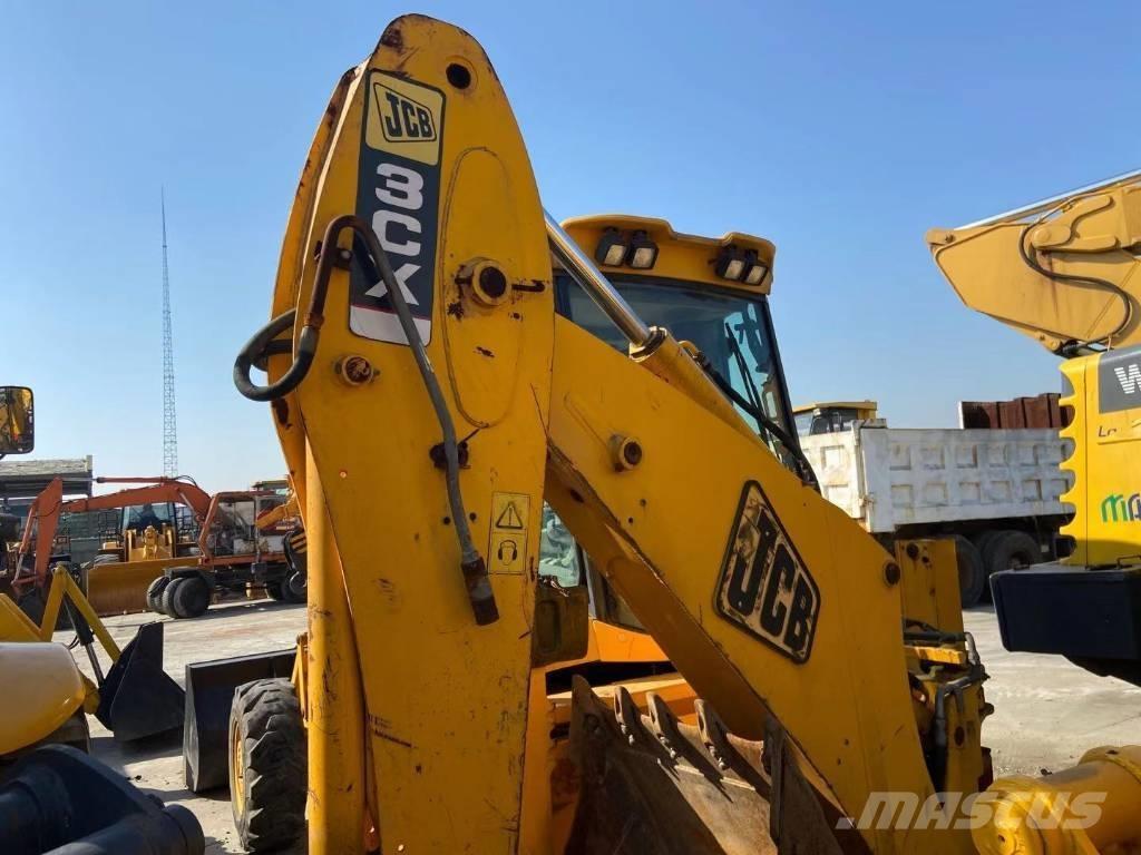 JCB 3 CX لوادر ذات جرافات عكسية