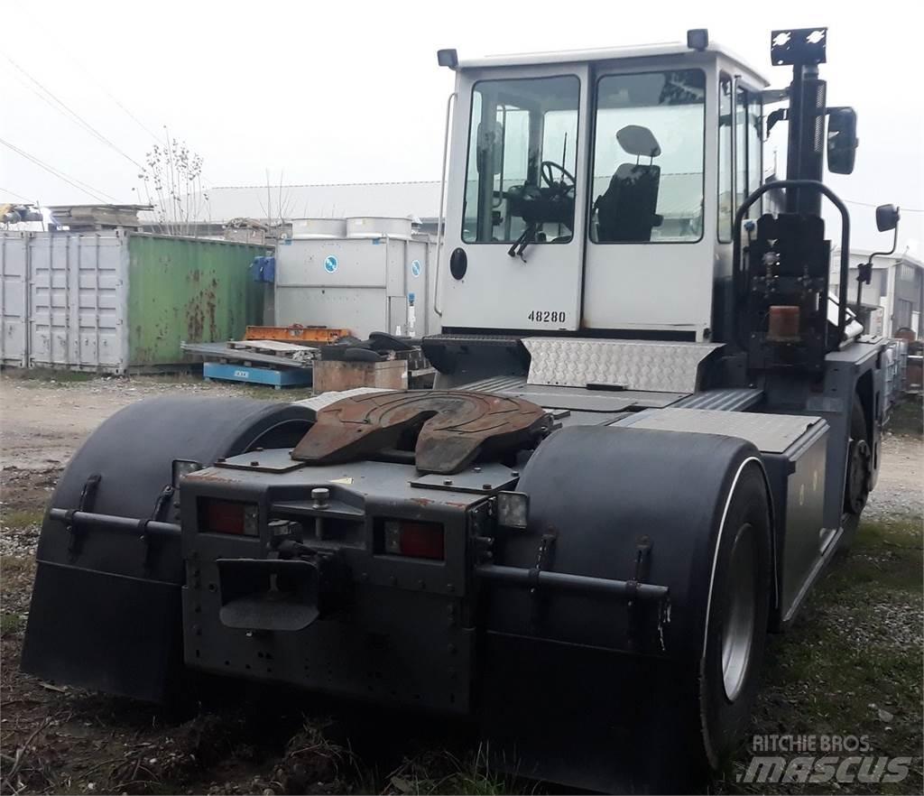  R332-4x4 جرارات صالات المطارات