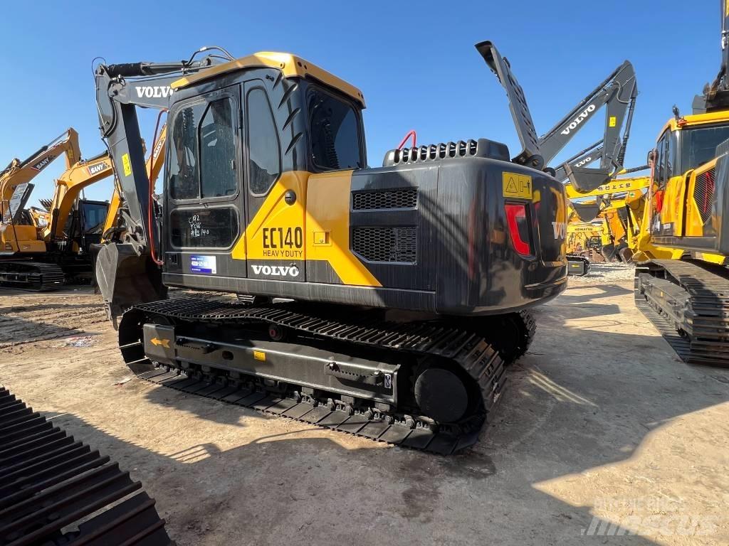 Volvo EC 140 DL حفارات زحافة