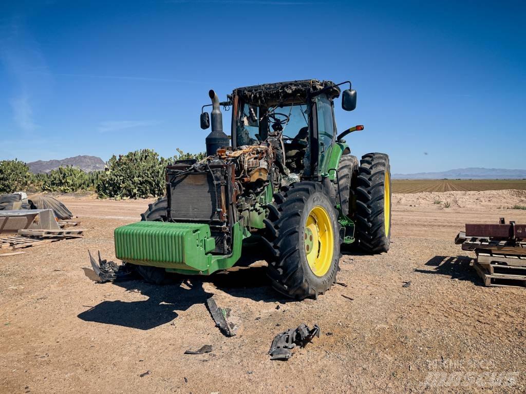 John Deere 8295 R الجرارات