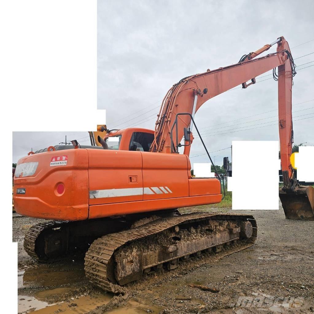 Doosan DX 220 LCA حفارات زحافة