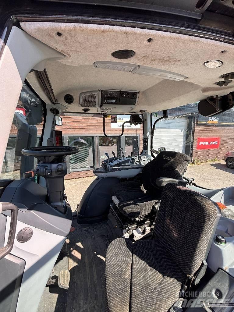 Valtra T 145 Active الجرارات