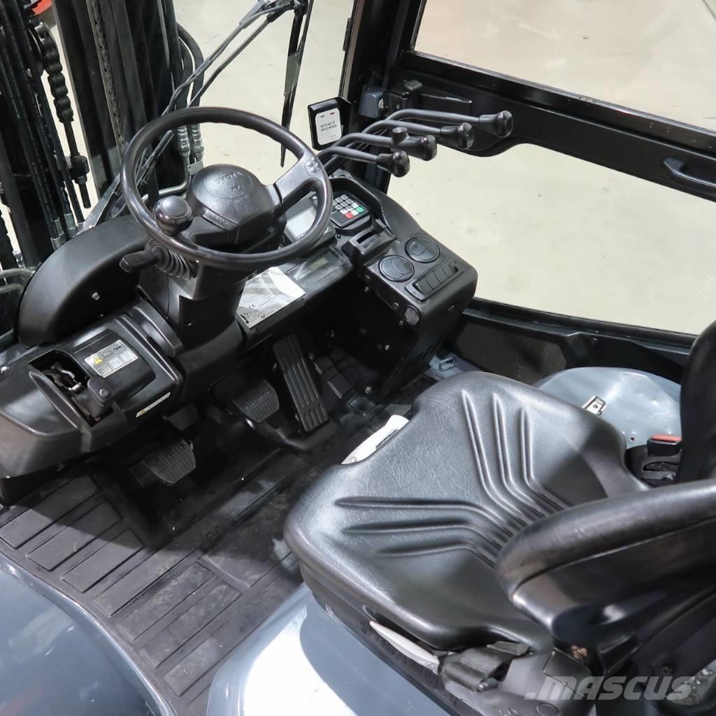 Toyota 40-8FD35N شاحنات الديزل