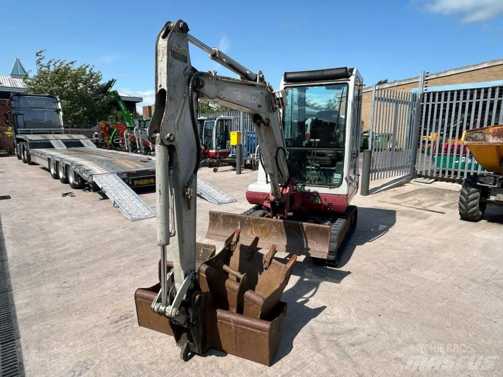 Takeuchi TB 125 حفارات صغيرة أقل من 7 طن (حفارات صغيرة)