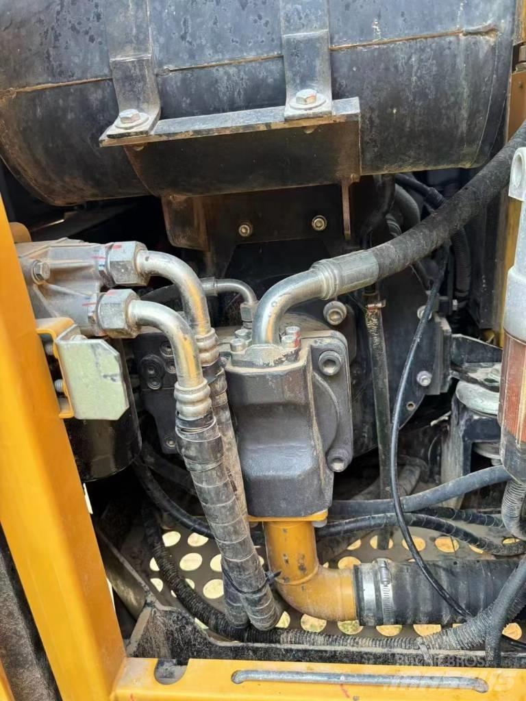 Sany SY 75 C pro حفارات زحافة