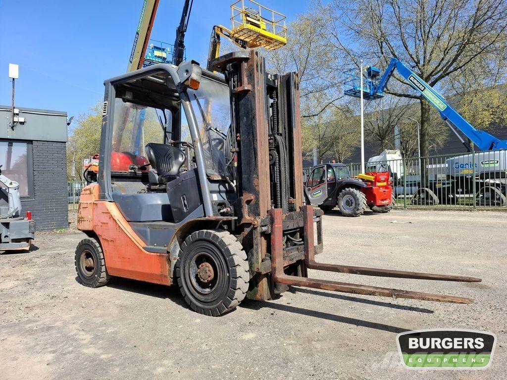 Toyota 02-8FGF20 شاحنات LPG