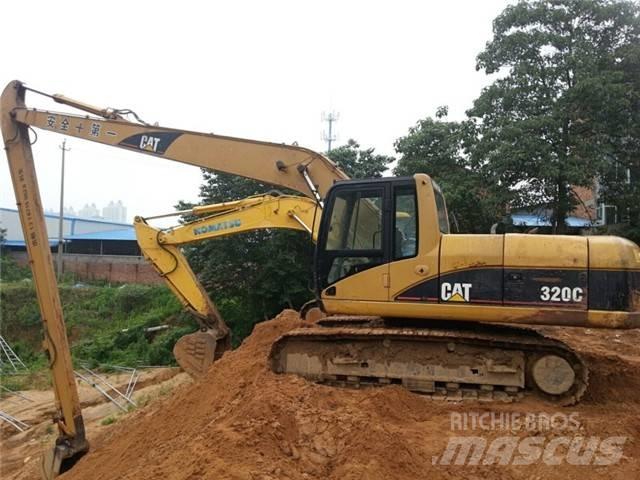 CAT 320 C حفارات طويلة الذراع