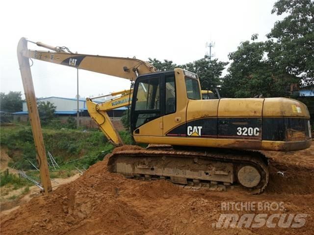 CAT 320 C حفارات طويلة الذراع