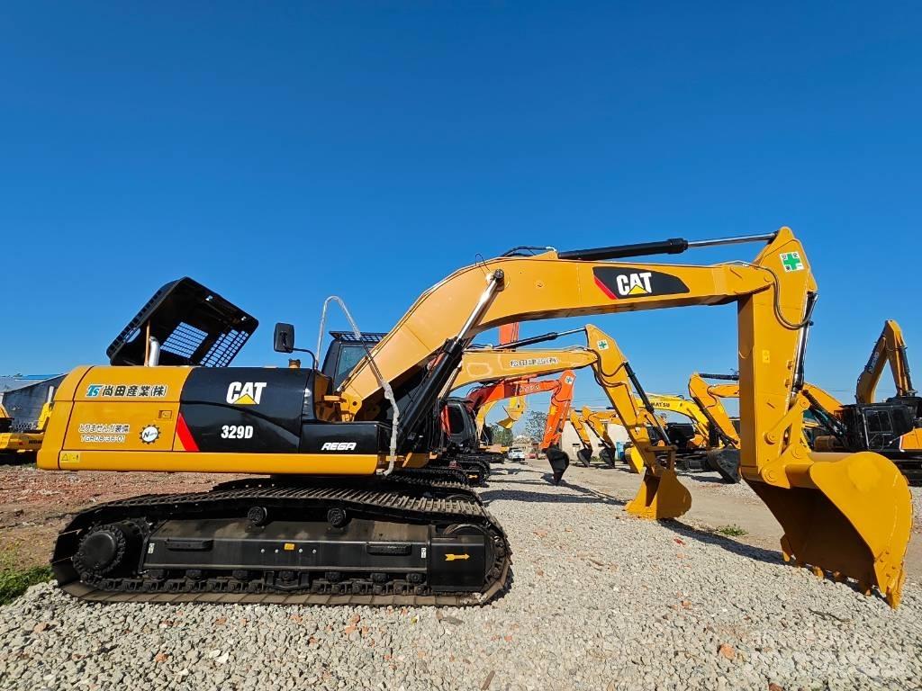 CAT 329 D حفارات زحافة