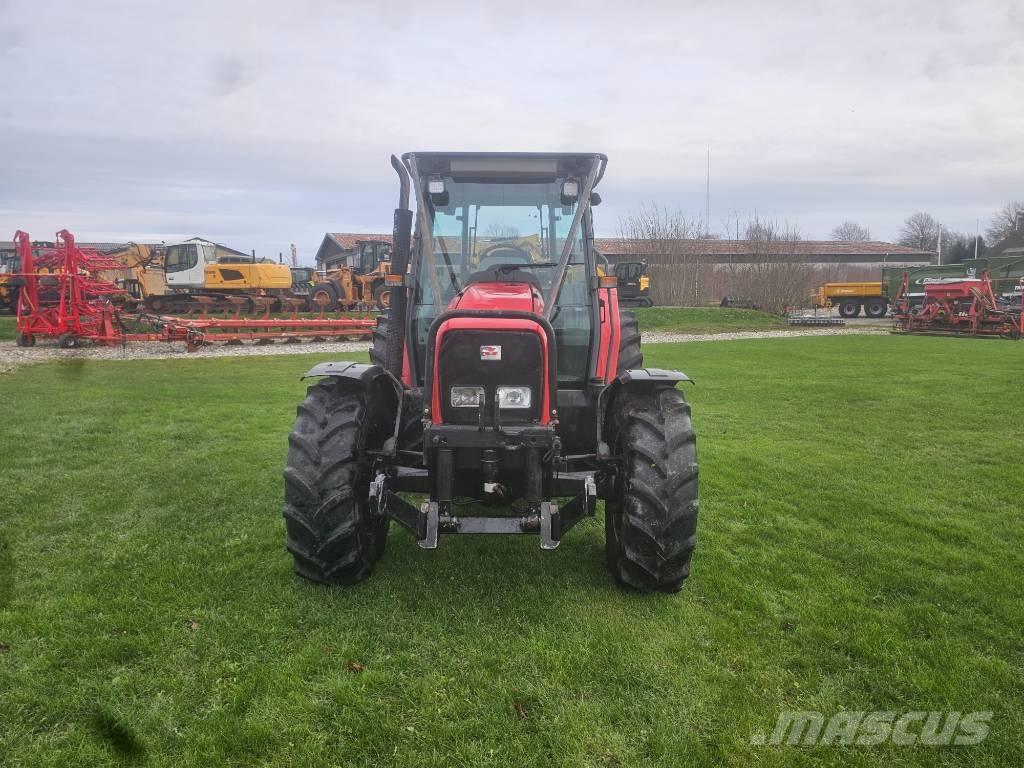 Massey Ferguson 4355 الجرارات
