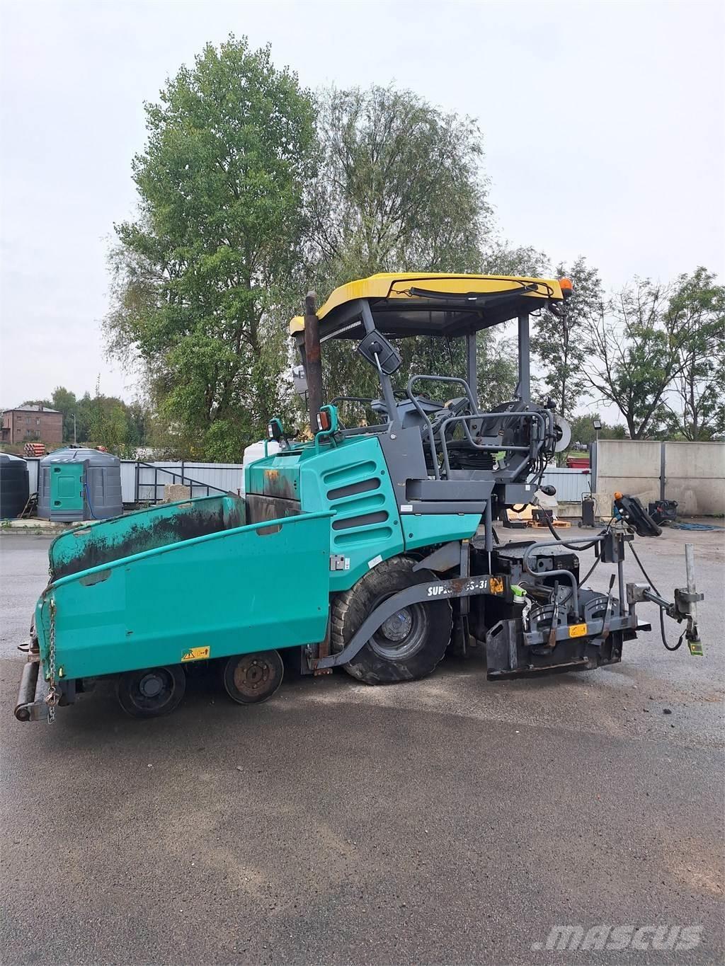 Vögele 1303-3i معدات السفلتة