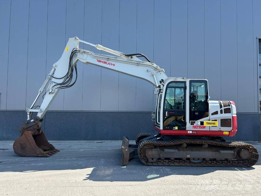 Takeuchi TB 2150 R حفارات زحافة