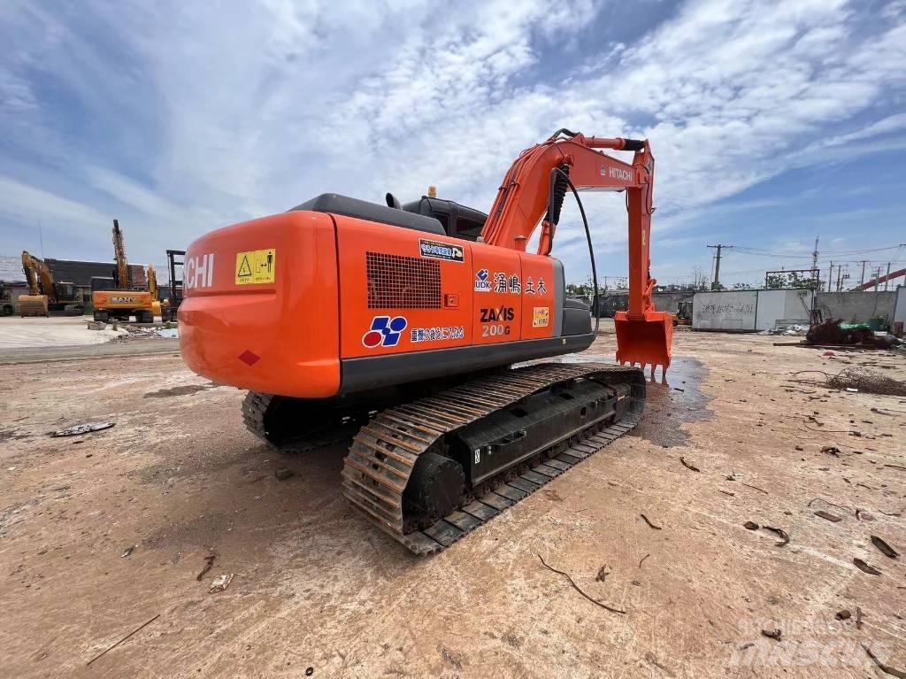 Hitachi ZX 200-6 حفارات زحافة