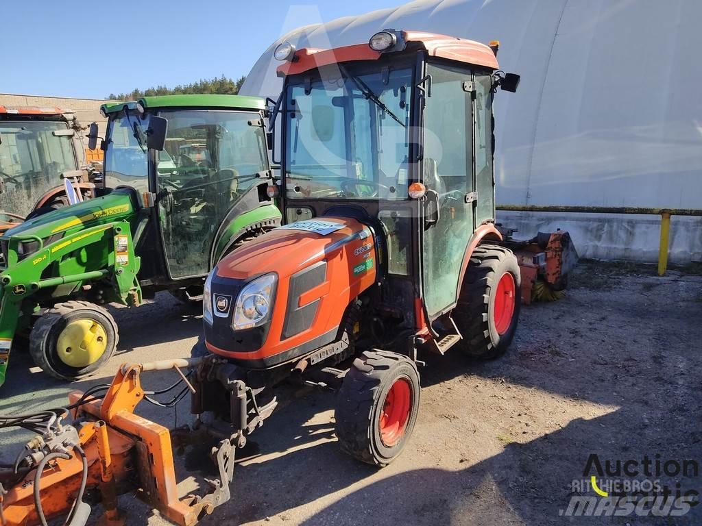 Kioti CK 2810 الجرارات