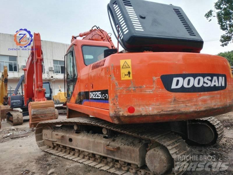 Doosan DH 225 LC-7 حفارات زحافة