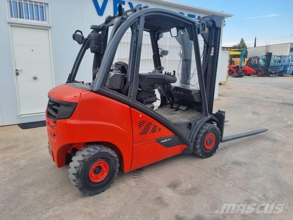 Linde H 25 D-02 شاحنات الديزل